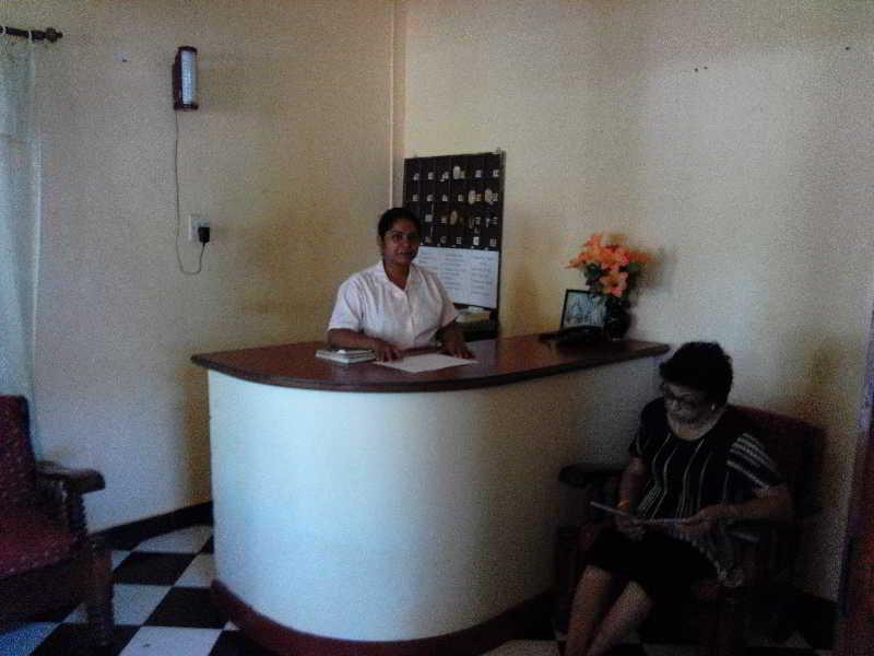 Hotel Riverside Baga Bagian luar foto